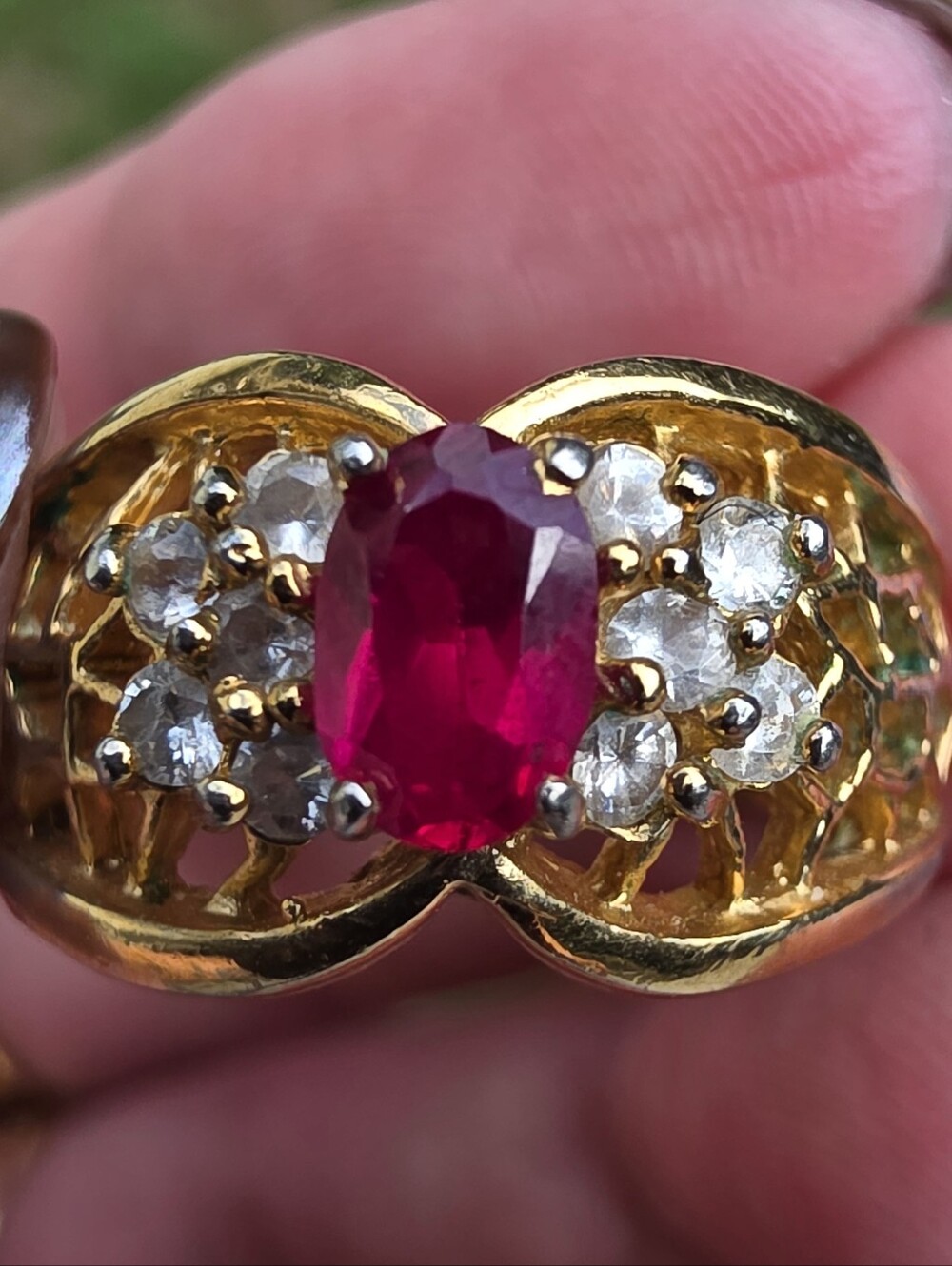 Vintage Gold Ring with Red Ruby Center and White Accent Stones